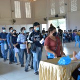 บริการฉีดวัคซีนป้องกันเชื้อไวรัส COVID-19 แก่ประชาชนที่ได้รับการนัดฉีดวัคซีน เข็มที่ ๒ (Astra Zeneca) ในพื้นที่อำเภอฝาง