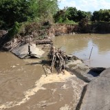 ลงพื้นที่ตรวจสอบการซ่อมบำรุงกรณีฝายต้นลุงชำรุด