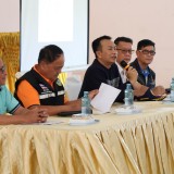 ประชุมประชาคมผู้ได้รับผลกระทบจากฝายต้นลุงชำรุด