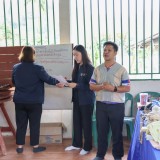 การประชุมประชาคมจัดทำแผนการฝึกอบรมพัฒนาอาชีพ กลุ่มวิสาหกิจชุมชนสตรีปกาเกอะญอ ณ บ้านห้วยงูใน หมู่ที่ ๕