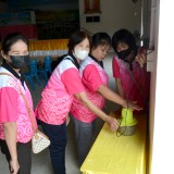 โครงการฝึกอบรมเชิงปฏิบัติการสมุนไพรไล่ยุง ของกลุ่มสตรีแม่บ้านตำบลสันทราย
