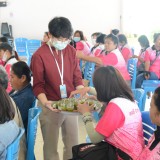 โครงการฝึกอบรมเชิงปฏิบัติการสมุนไพรไล่ยุง ของกลุ่มสตรีแม่บ้านตำบลสันทราย