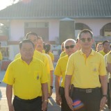 ร่วมกิจกรรมเคารพธงชาติ และร้องเพลงชาติไทย