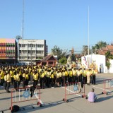 ร่วมกิจกรรมเคารพธงชาติ และร้องเพลงชาติไทย