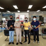 มอบหมวกนิรภัยให้โรงเรียนอนุบาลเทศบาลสันทราย ศูนย์พัฒนาเด็กเล็กบ้านห้วยงูกลาง และศูนย์พัฒนาเด็นเล็กบ้านสันต้นดู่