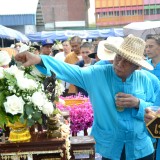 ร่วมพิธีสระเกล้าดำหัว นายอำเภอฝาง เนื่องในงานประเพณีสงกรานต์ ประจำปี ๒๕๖๖