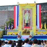 เทศบาลตำบลสันทรายร่วมพิธีถวายพระพรเนื่องในวันพ่อแห่งชาติ 5 ธันวาคม 2557