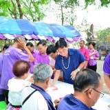 รดน้ำดำหัวผู้สูงอายุตำบลสันทราย ประจำปี 58