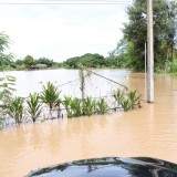 ลงพื้นที่ตรวจสอบเหตุอุทกภัยจากพายุบัวลอย