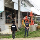 โครงการจัดระเบียบป้ายข้างทางถนนสายหลัก ๑๐๗ ปรับปรุงภูมิทัศน์ข้างทางถนนสายรองสร้างถนนสีขาวอย่างยั่งยืนแบบบูรณาการ โดยศูนย์ประสานงานเครือข่ายเฉพาะประเด็นการจัดการความปลอดภัยทางถนน (ศปง.ตำบลขับขี่ปลอดภัย)