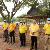 กิจกรรม Big cleaning day เก็บกวาดใบไม้ใส่เสวียน รดน้ำต้นไม้ และฉีดพ่นละอองฝอยสร้างความชุ่มชื่นในอากาศ เพื่อลดฝุ่นละอองขนาดเล็ก ( PM 2.5 )