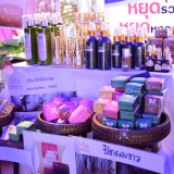 โครงการออกหน่วยเคลื่อนที่ อบจ.เชียงใหม่ บริการประชาชน ประจำปี 2558 และงานแสดงสินค้า otop และสร้างเสริมสุขภาพตำบลสุขภาวะ เทศบาลตำบลสันทราย อ.ฝาง จ.เชียงใหม่ 