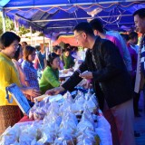 โครงการออกหน่วยเคลื่อนที่ อบจ.เชียงใหม่ บริการประชาชน ประจำปี 2558 และงานแสดงสินค้า otop และสร้างเสริมสุขภาพตำบลสุขภาวะ เทศบาลตำบลสันทราย อ.ฝาง จ.เชียงใหม่ 