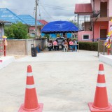 พิธีเปิดสะพานเลียบลำน้ำล้อง  ณ บ้านต้นส้าน หมู่ที่ ๖