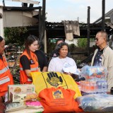 ลงพื้นที่ตรวจสอบความเสียหายและเยี่ยมให้กำลังใจแก่ผู้ประสบอัคคีภัย จำนวน ๑ ราย ได้แก่ นางสมศรี สิทธิกิจ   หมู่ที่ ๒  บ้านนันทาราม  
