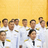 พิธีรับมอบพระบรมฉายาลักษณ์พระบาทสมเด็จพระเจ้าอยู่หัว ที่ฉายกับสมเด็จพระนางเจ้าฯ พระบรมราชินี