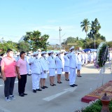 ร่วมพิธีวางพวงมาลาในกิจกรรมน้อมรำลึกเนื่องในวันคล้ายวันสวรรคตพระบาทสมเด็จพระจุลจอมเกล้าเจ้าอยู่หัว