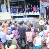 มอบถุงยังชีพ เพื่อช่วยเหลือและให้กำลังใจประชาชนผู้ประสบเหตุอุทกภัยในเขตพื้นที่ตำบลสันทราย