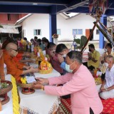 ร่วมพิธีทำบุญสืบชะตาและส่งมอบอาคารเรียนหลังใหม่