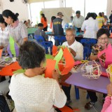 โครงการฝึกอบรมส่งเสริมและพััฒนาอาชีพผู้สูงอายุ กิจกรรมการทำโคมไฟล้านนา 