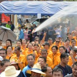 ร่วมพิธีสระเกล้าดำหัว นายอำเภอฝาง เนื่องในงานประเพณีสงกรานต์ ประจำปี ๒๕๖๗