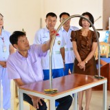 พิธีมอบอุปกรณ์กายภาพบำบัด