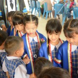 พิธีมอบวุฒิบัตร แก่นักเรียนที่สำเร็จการศึกษาหลักสูตรปฐมวัย โรงเรียนอนุบาลเทศบาลสันทราย ประจำปีการศึกษา ๒๕๖๕ รุ่นที่ ๖