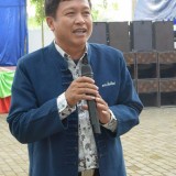 ประเพณีรดน้ำขอพรผู้สูงอายุ