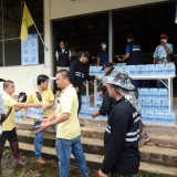 มอบถุงยังชีพ เพื่อช่วยเหลือและให้กำลังใจประชาชนผู้ประสบเหตุอุทกภัยในเขตพื้นที่ตำบลสันทราย