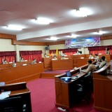 การประชุมสภาเทศบาลตำบลสันทราย เพื่อให้นายกเทศมนตรีตำบลสันทราย แถลงนโยบายต่อสภาฯ