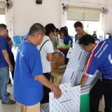 ส่งมอบหีบบัตรเลือกตั้ง บัตรเลือกตั้ง แบบพิมพ์ และวัสดุอุปกรณ์การเลือกตั้ง