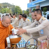 การกล่าวคำปฏิญาณตน และพิธีทำบุญตักบาตรเพื่อถวายพระพรแด่สมเด็จพระเจ้าลูกเธอ เจ้าฟ้าพัชรกิติยาภาฯ เพื่อให้หายจากพระอาการประชวร
