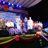 รองฯนายกเทศมนตรี ร่วมงานมหกรรมคืนความสุขให้คนในชาติ