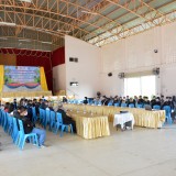 พิธีลงนามบันทึกข้อตกลงความร่วมมือ (MOU) การจัดการขยะมูลฝอยชุมชนโดยชุมชน และส่งมอบคืนถังขยะ ภายใต้โครงการจัดการขยะมูลฝอยแบบยั่งยืนสร้างตำบลน่าอยู่ ประจำปีงบประมาณ พ.ศ. ๒๕๖๔ จำนวน ๗ หมู่บ้าน