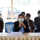 พิธีลงนามบันทึกข้อตกลงความร่วมมือ (MOU) การจัดการขยะมูลฝอยชุมชนโดยชุมชน และส่งมอบคืนถังขยะ ภายใต้โครงการจัดการขยะมูลฝอยแบบยั่งยืนสร้างตำบลน่าอยู่ ประจำปีงบประมาณ พ.ศ. ๒๕๖๔ จำนวน ๗ หมู่บ้าน