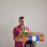 พิธีลงนามบันทึกข้อตกลงความร่วมมือ (MOU) การจัดการขยะมูลฝอยชุมชนโดยชุมชน และส่งมอบคืนถังขยะ ภายใต้โครงการจัดการขยะมูลฝอยแบบยั่งยืนสร้างตำบลน่าอยู่ ประจำปีงบประมาณ พ.ศ. ๒๕๖๔ จำนวน ๗ หมู่บ้าน