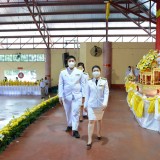 ร่วมพิธีวางพานพุ่มและถวายบังคม เนื่องในวันคล้ายวันบรมราชสมภพ พระบาทสมเด็จพระบรมชนกาธิเบศร มหาภูมิพลอดุลยเดชมหาราช บรมนาถบพิตร วันชาติ และวันพ่อแห่งชาติ ๕ ธันวาคม ๒๕๖๓