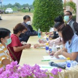 ฉีดวัคซีนป้องกันเชื้อไวรัส COVID-19 แก่ประชาชนที่ได้รับการนัดฉีดวัคซีน เข็มที่ ๑ (Cinovac) ในพื้นที่อำเภอฝาง