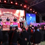 การประกวดร้องเพลงไทยลูกทุ่งผู้นำท้องที่ ผู้นำท้องถิ่น ในงานฤดูหนาวและงาน OTOP ของดีอำเภอฝาง ประจำปี ๒๕๖๙