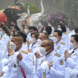 พิธีวางพานพุ่มดอกไม้และพิธีถวายบังคมวันพ่อแห่งชาติ ๕ ธันวาคม ๒๕๖๕