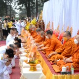 พิธีวางพานพุ่มดอกไม้และพิธีถวายบังคมวันพ่อแห่งชาติ ๕ ธันวาคม ๒๕๖๕