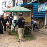 ปรับปรุงภูมิทัศน์ และจัดระเบียบป้ายข้างทางถนนสายหลักและสายรอง