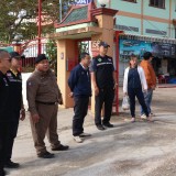 ปรับปรุงภูมิทัศน์ และจัดระเบียบป้ายข้างทางถนนสายหลักและสายรอง