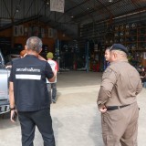 ปรับปรุงภูมิทัศน์ และจัดระเบียบป้ายข้างทางถนนสายหลักและสายรอง