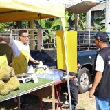 ปรับปรุงภูมิทัศน์ และจัดระเบียบป้ายข้างทางถนนสายหลักและสายรอง