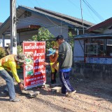 ปรับปรุงภูมิทัศน์ และจัดระเบียบป้ายข้างทางถนนสายหลักและสายรอง