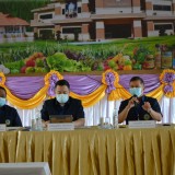 การประชุมคณะผู้บริหารและหัวหน้าส่วนราชการ ครั้งที่ ๘ ประจำปีงบประมาณ ๒๕๖๔