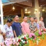 สืบสารประเพณีรดน้ำดำหัวขอพรผู้ใหญ่ ประเพณีสงกรานต์ ๖๖
