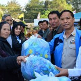 โครงการแจกผ้าห่มกันหนาวผู้ประสบภัยหนาว