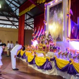  ร่วมพิธีวางพานพุ่มถวายราชสักการะและจุดเทียนถวายพระพรชัยมงคล เนื่องในโอกาสวันเฉลิมพระชนมพรรษา สมเด็จพระนางเจ้าสุทิดา พัชรสุธาพิมลลักษณ พระบรมราชินี